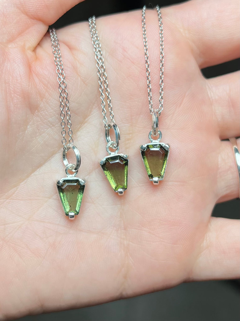 ⚰️ Faceted moldavite coffin necklace ⚰️